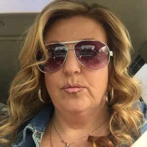 Meet your Posher, Heidi